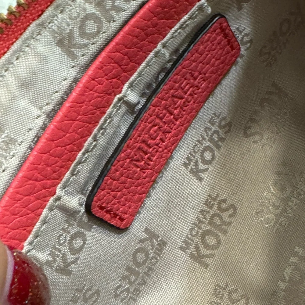 🍓🍓🍓Michael Kors Red Leather shoulder Bag